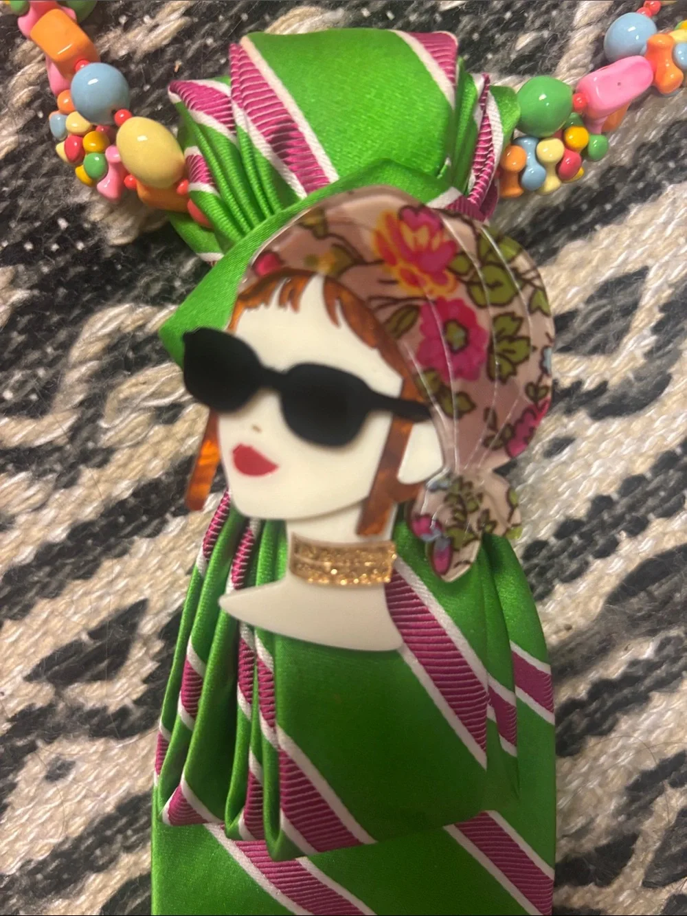 Handmade-Green/Pink Striped Tie Necklace- Vintage - Picture 2 of 4